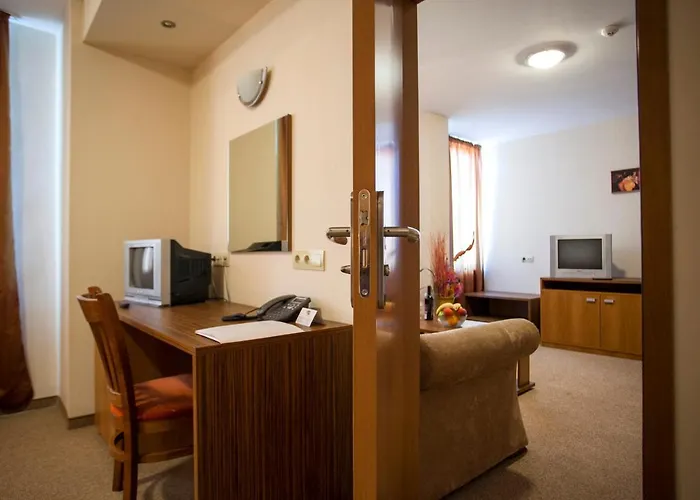 Хотел интелкооп 2*