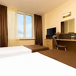 インテルクープ ホテル