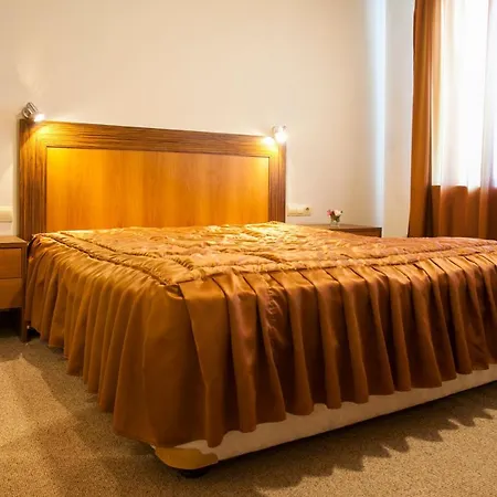 インテルクープ 2* プロヴディフ